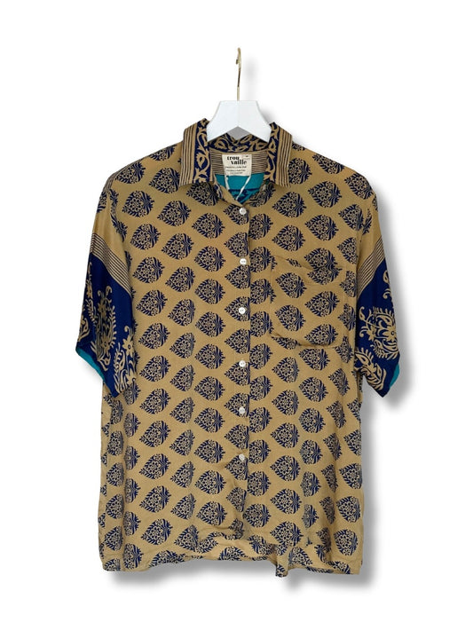 Unisex Shirt Jalgaon, SIZE M